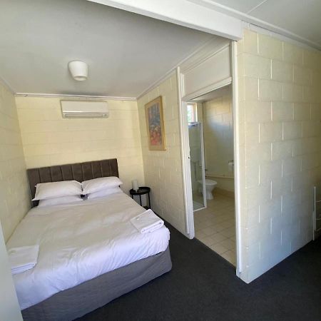 Broken Hill Hotel Boulder Екстериор снимка